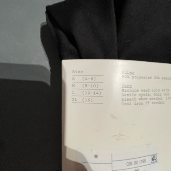 A New Day Women’s High Waisted Everyday Active 7/8 Leggings Black Medium NWT - Picture 5 of 7